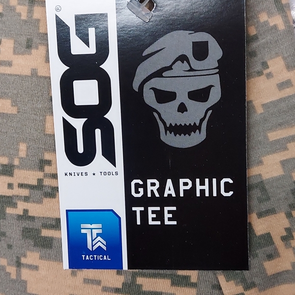 Graphic T shirt Buy 1 get 2 free - Picture 4 of 6